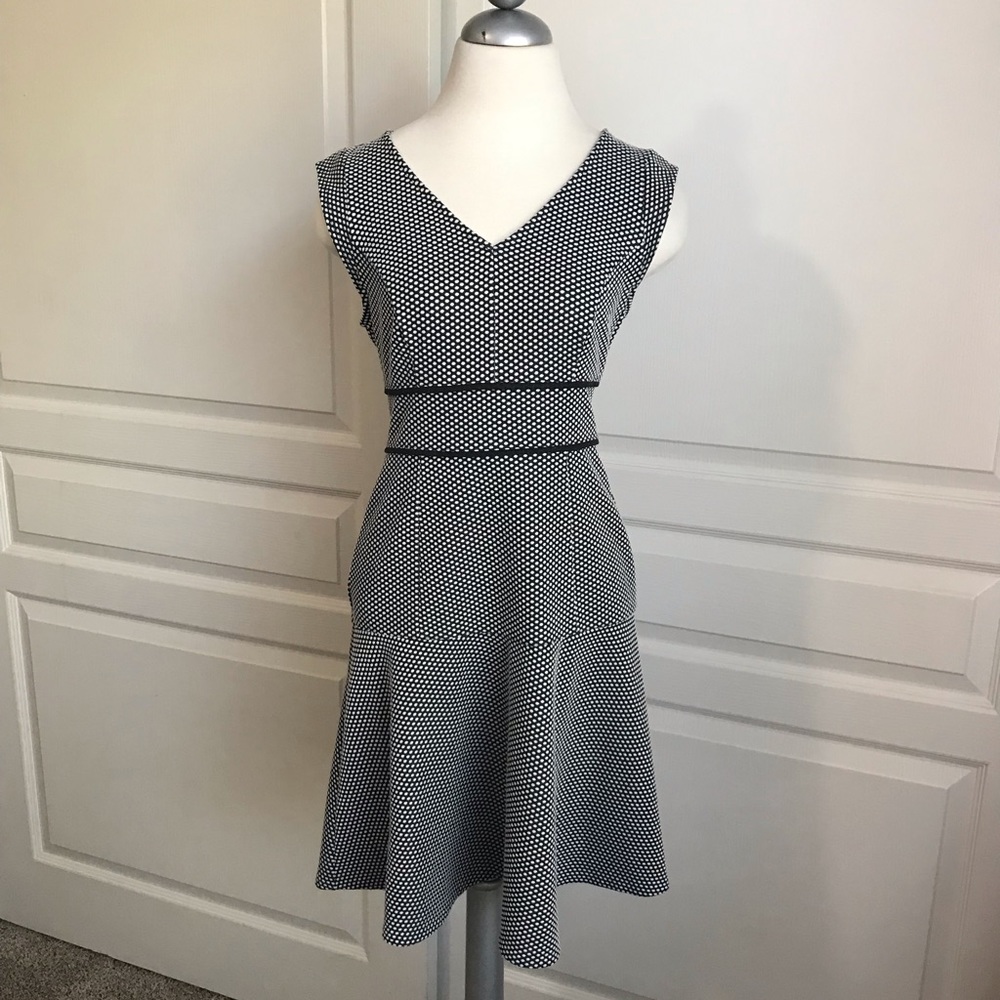 Elle Black and White Polka Dot Sleeveless Dress Size 2
